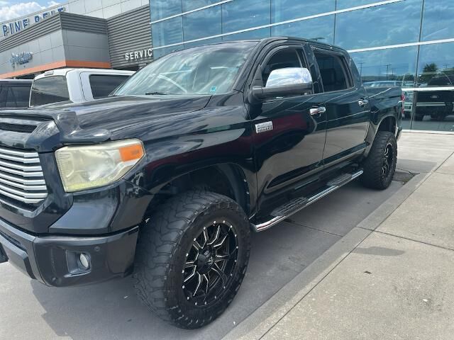 2014 Toyota Tundra Platinum — photo 1 of 5