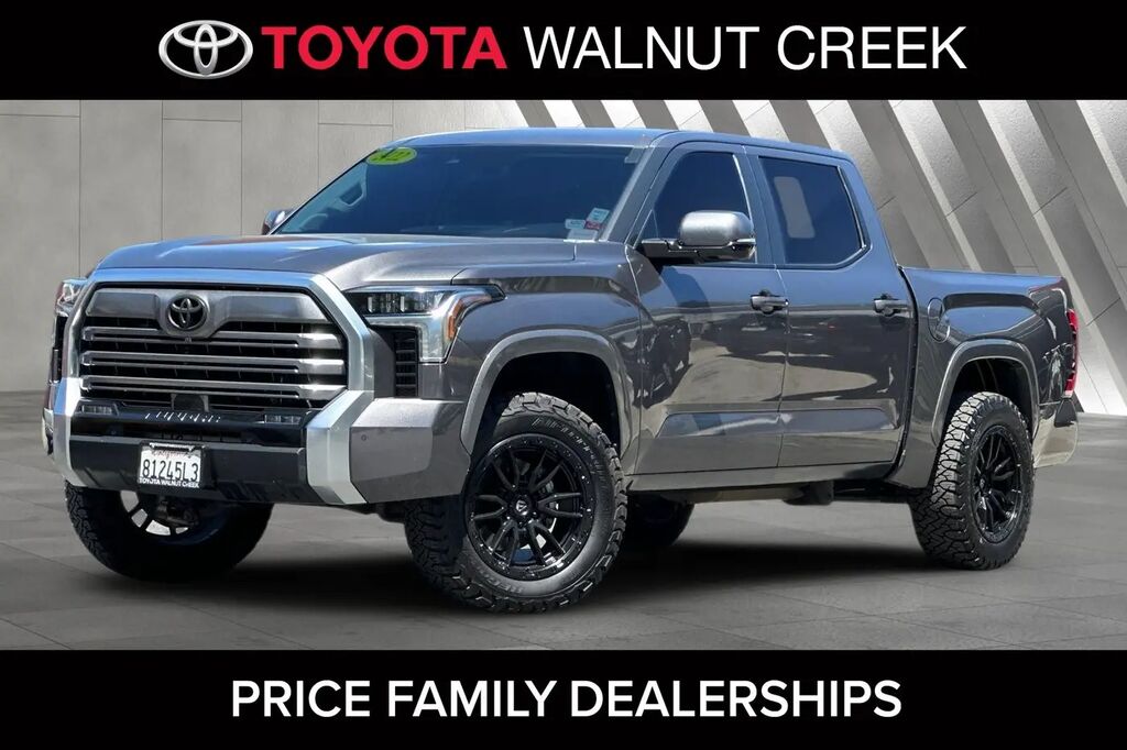 2022 Toyota Tundra Limited — photo 1 of 9