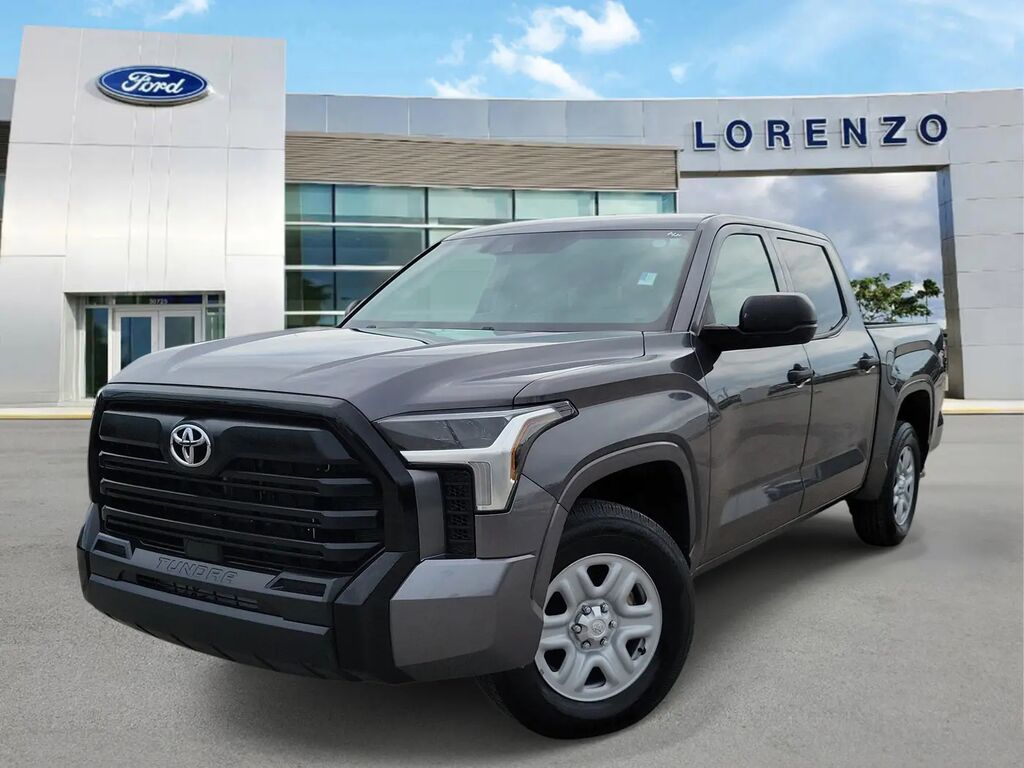 2023 Toyota Tundra SR — photo 1 of 26