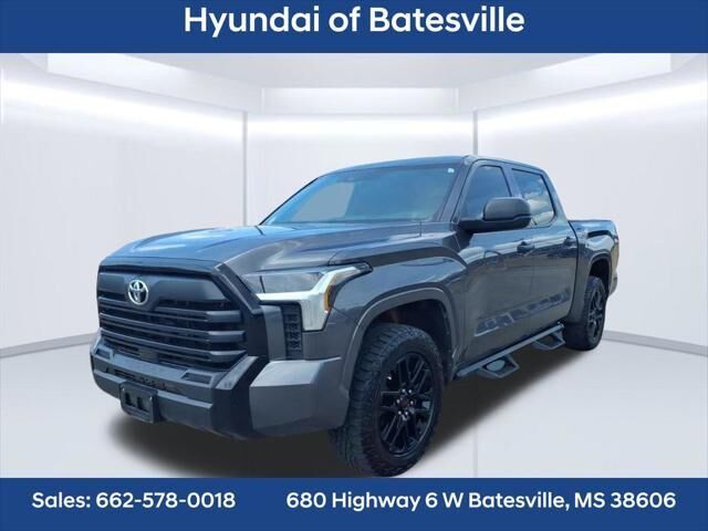 2025 Toyota Tundra SR — photo 1 of 26