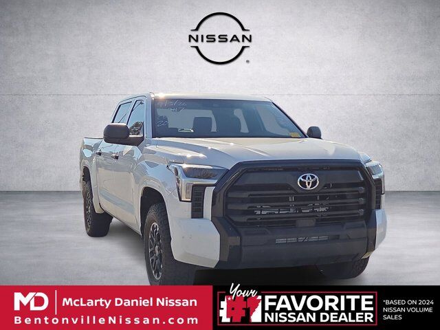 2025 Toyota Tundra 4WD SR