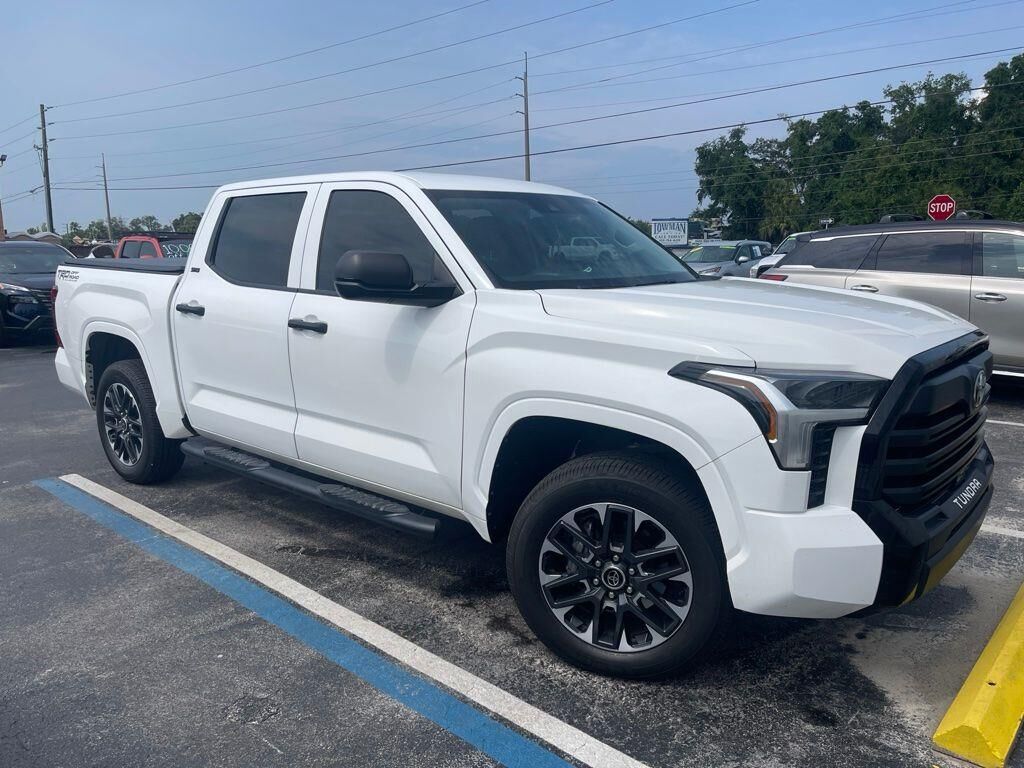 2024 Toyota Tundra SR — photo 1 of 11