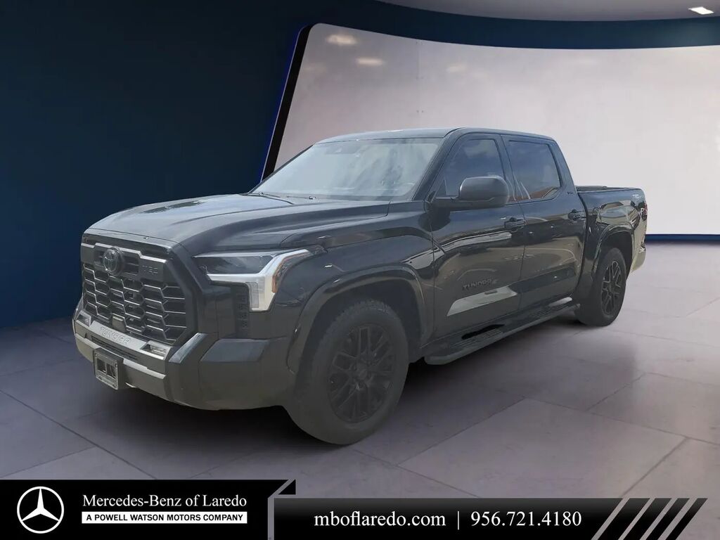 2022 Toyota Tundra SR5 — photo 1 of 13