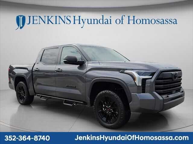 2025 Toyota Tundra SR5