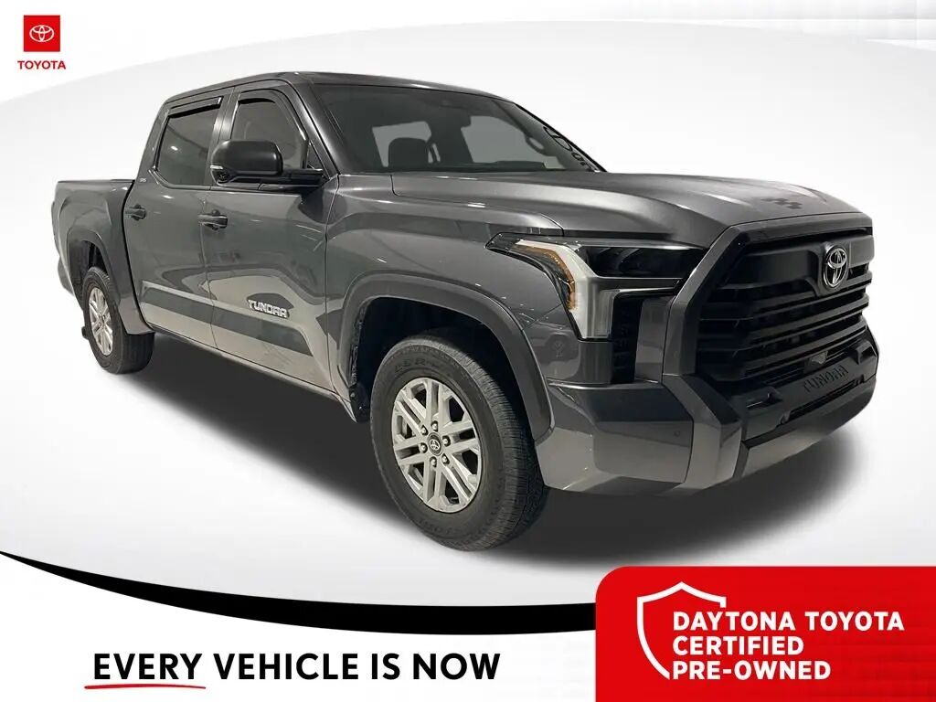 2025 Toyota Tundra SR5 — photo 1 of 36