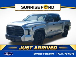 2022 Toyota Tundra 2WD SR5