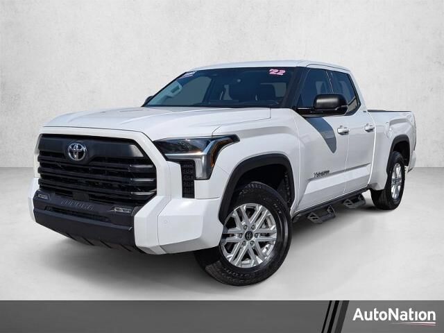 2022 Toyota Tundra SR5 — photo 1 of 13