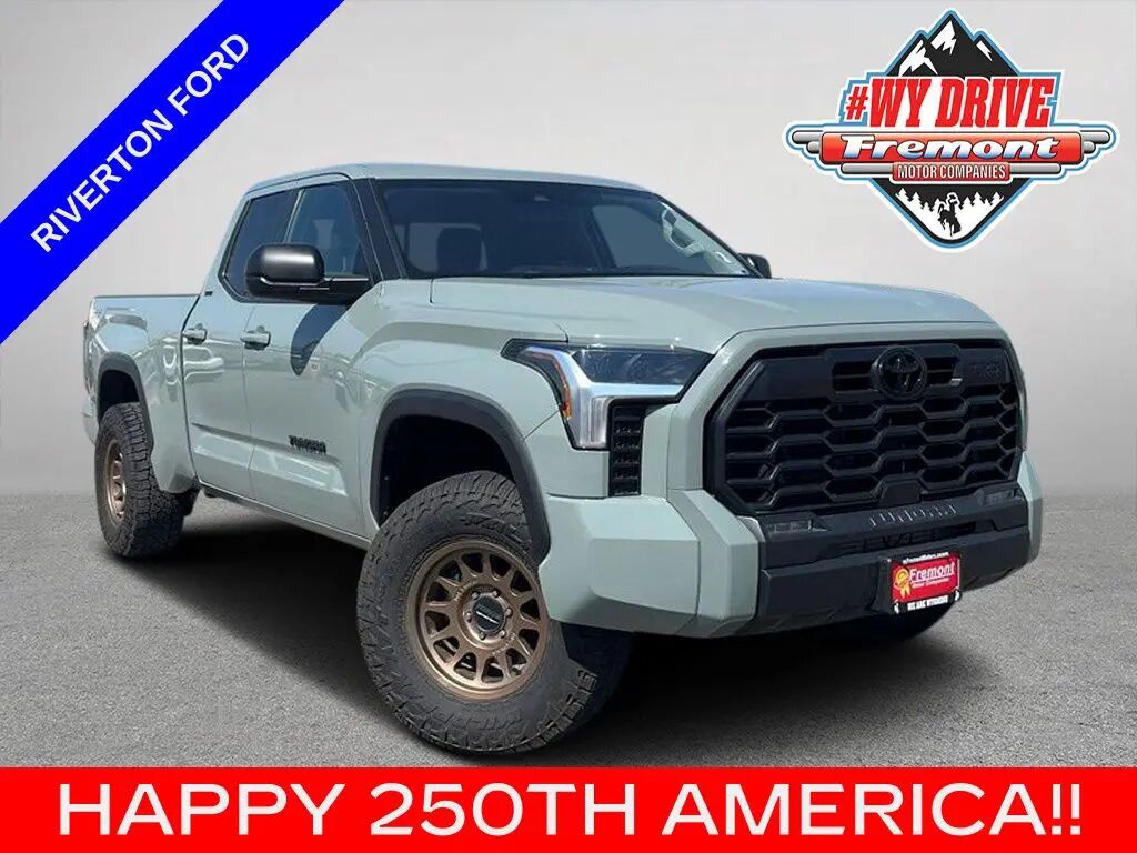 2024 Toyota Tundra SR5 — photo 1 of 13