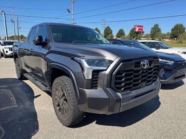 2022 Toyota Tundra SR5