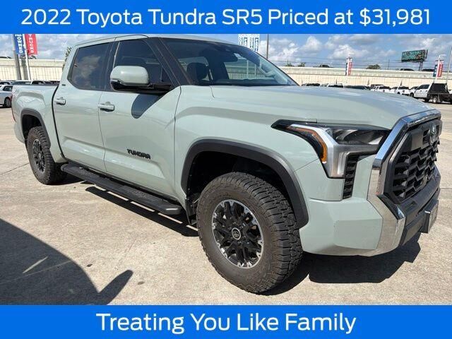 2022 Toyota Tundra SR5 — photo 1 of 26