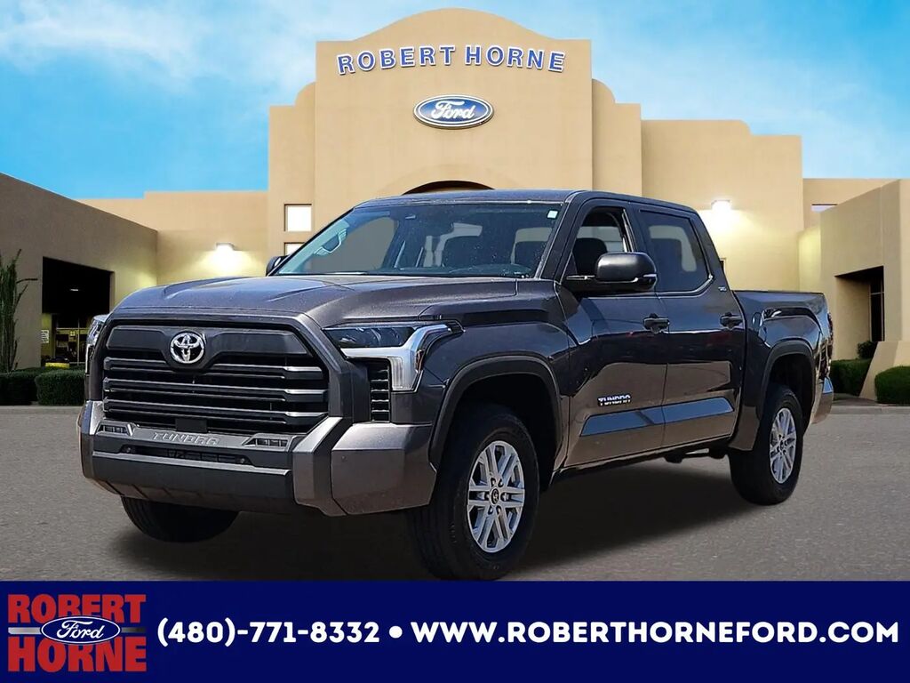 2023 Toyota Tundra SR5 — photo 1 of 14