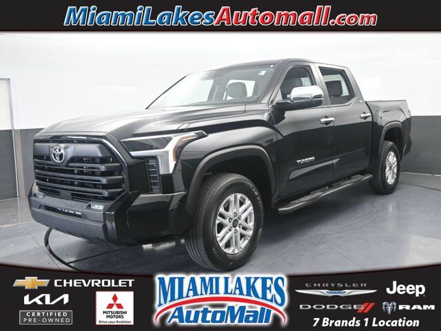 2024 Toyota Tundra 4WD SR5
