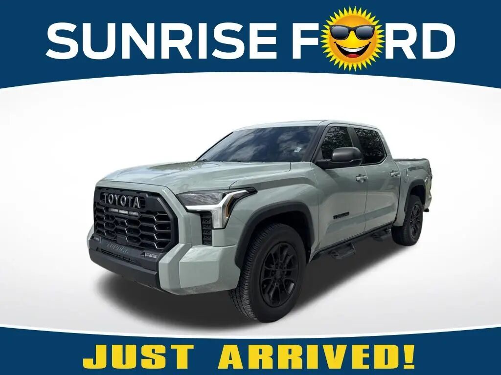 2024 Toyota Tundra SR5 — photo 1 of 31