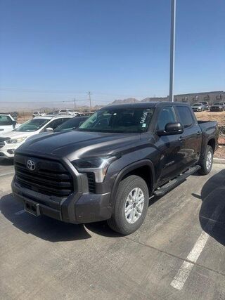 2024 Toyota Tundra SR5 — photo 1 of 13