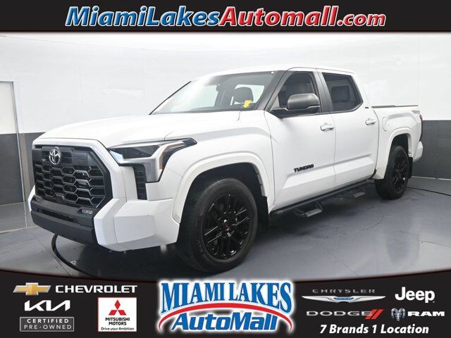 2024 Toyota Tundra 4WD SR5