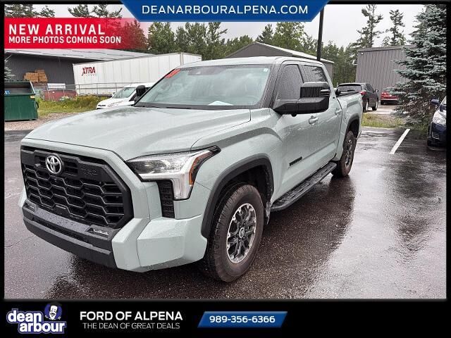 2023 Toyota Tundra SR5 — photo 1 of 2