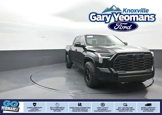 2023 Toyota Tundra SR5 — photo 1 of 26