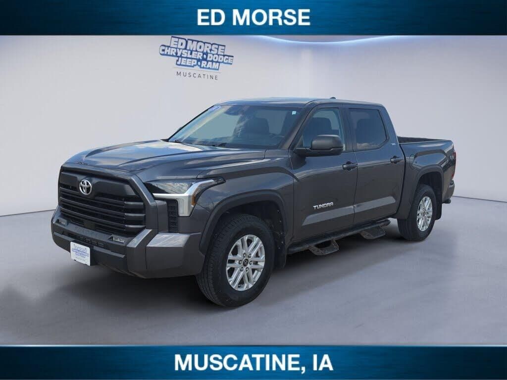 2024 Toyota Tundra SR5 — photo 1 of 1