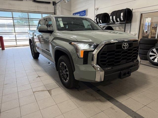 2026 Toyota Tundra SR5 — photo 1 of 13