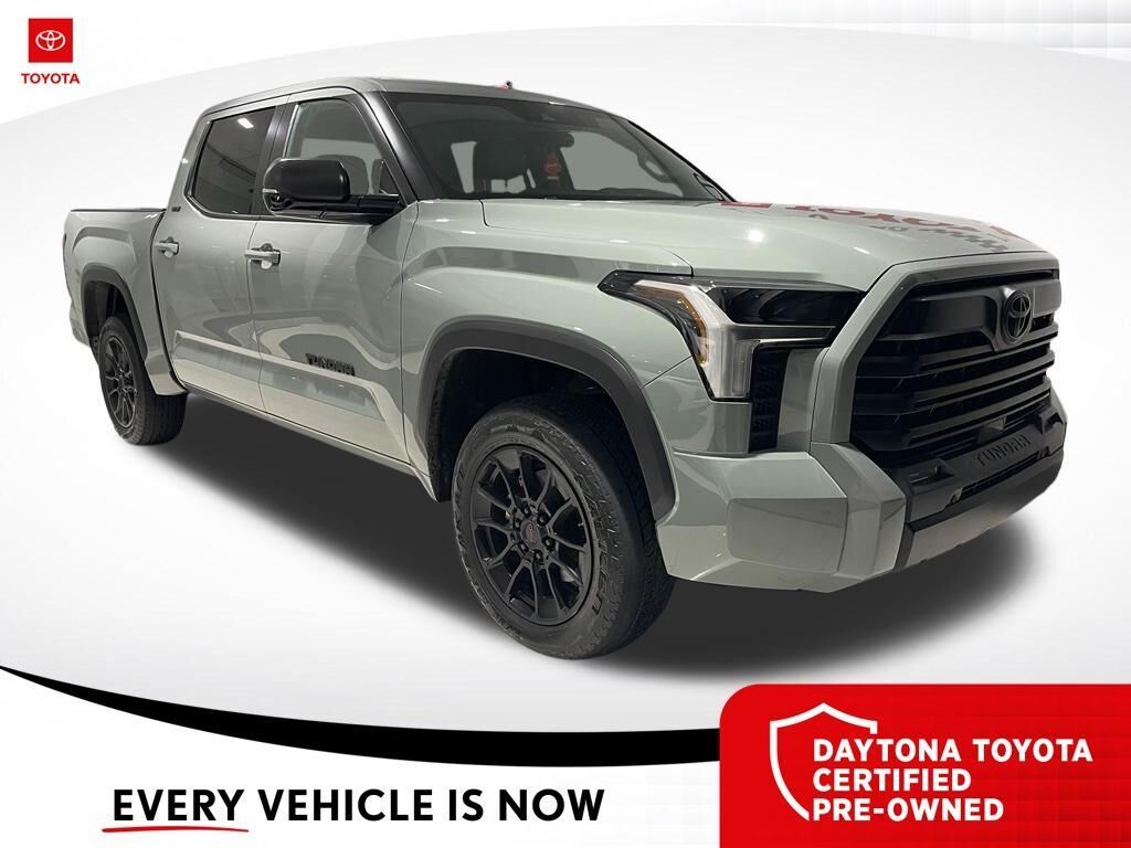 2024 Toyota Tundra SR5 — photo 1 of 36