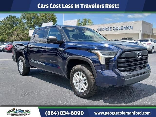 2022 Toyota Tundra SR5 — photo 1 of 13