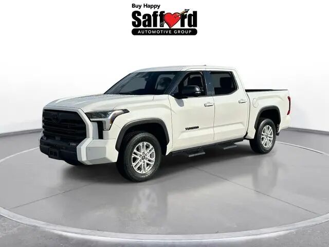 2023 Toyota Tundra SR5 — photo 1 of 13