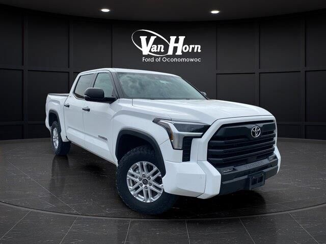 2024 Toyota Tundra SR5 — photo 1 of 26