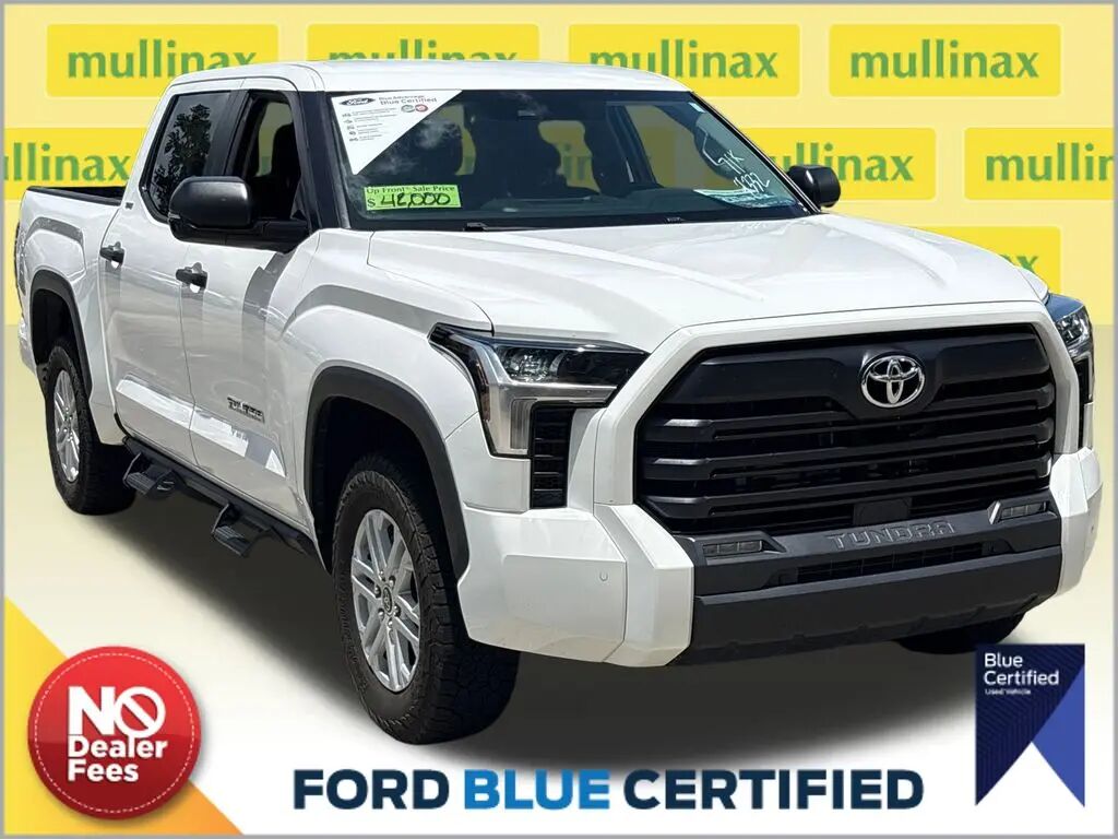 2024 Toyota Tundra SR5 — photo 1 of 18