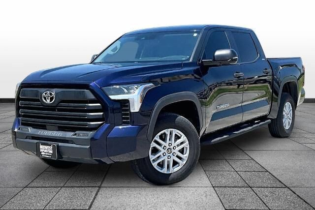 2023 Toyota Tundra SR5 — photo 1 of 13
