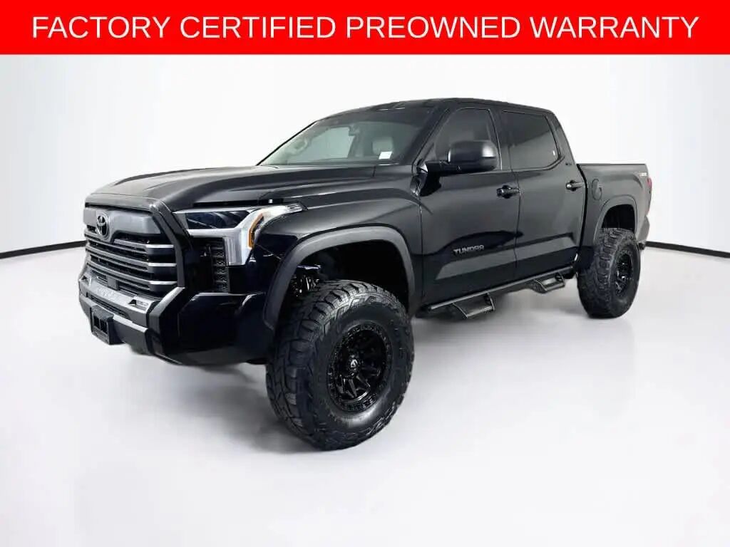 2024 Toyota Tundra SR5 — photo 1 of 13