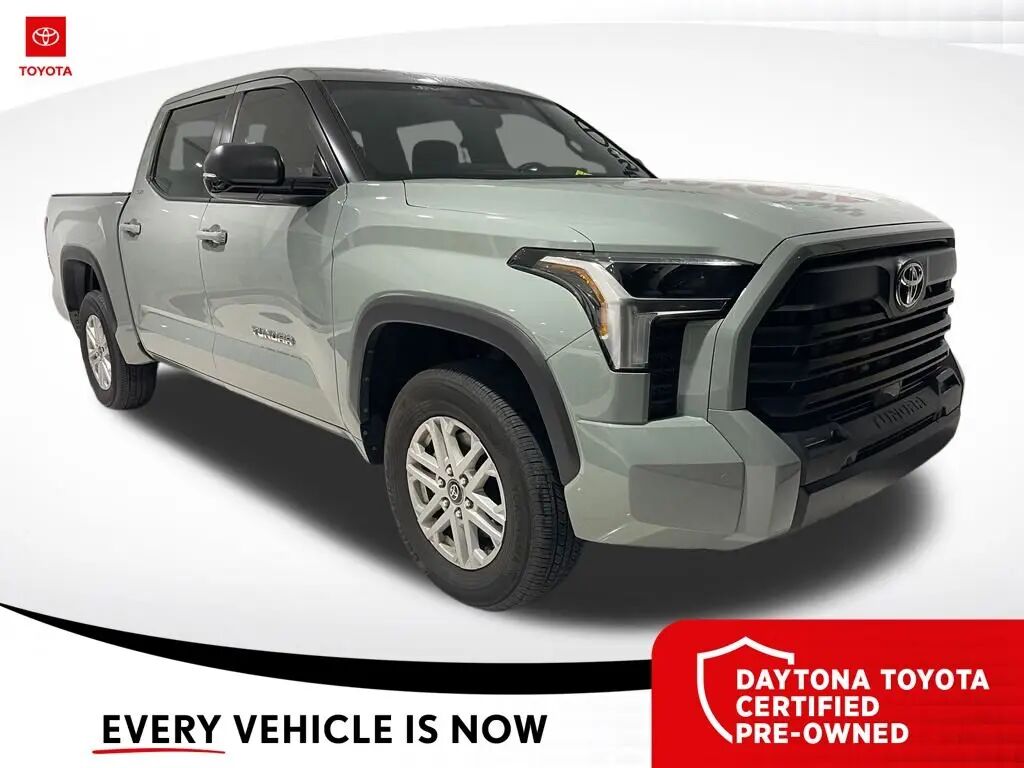 2025 Toyota Tundra SR5 — photo 1 of 13
