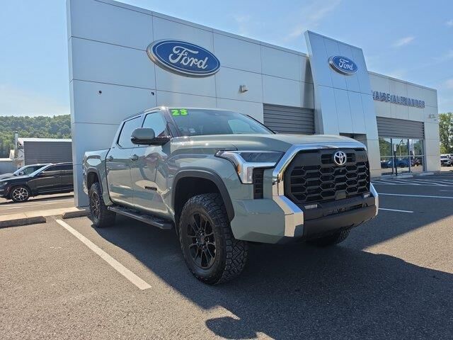 2023 Toyota Tundra SR5 — photo 1 of 39