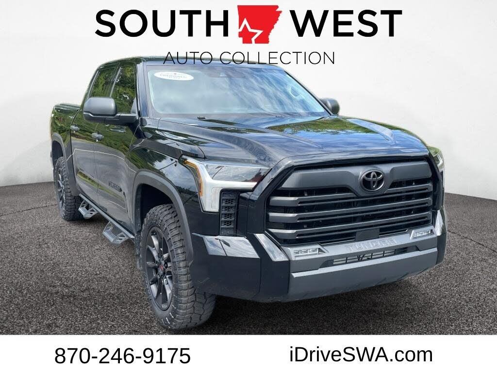 2024 Toyota Tundra SR5 — photo 1 of 2