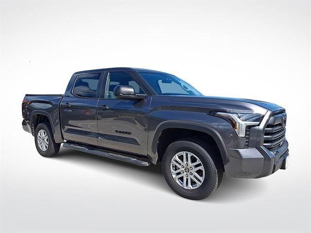 2024 Toyota Tundra SR5 — photo 1 of 26