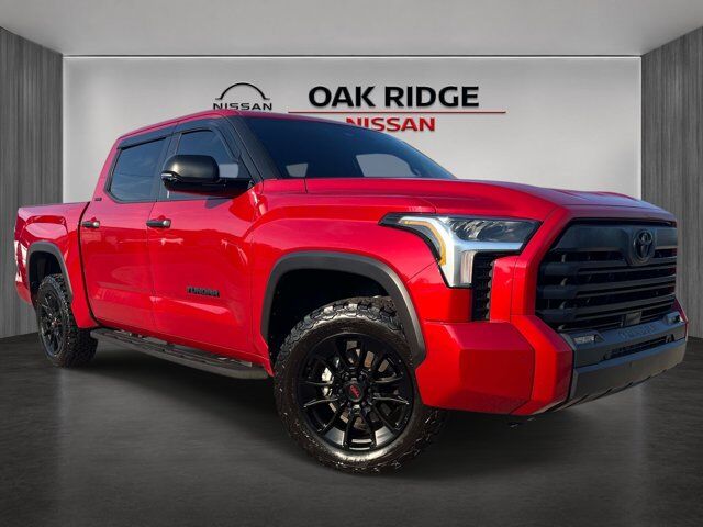 2024 Toyota Tundra 4WD SR5