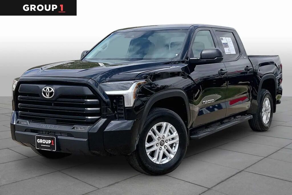 2024 Toyota Tundra SR5 — photo 1 of 25
