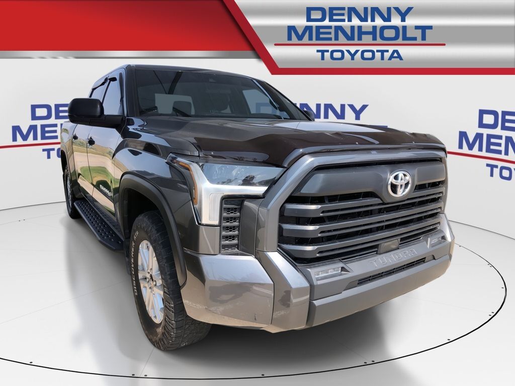 2025 Toyota Tundra 4WD — photo 1 of 13