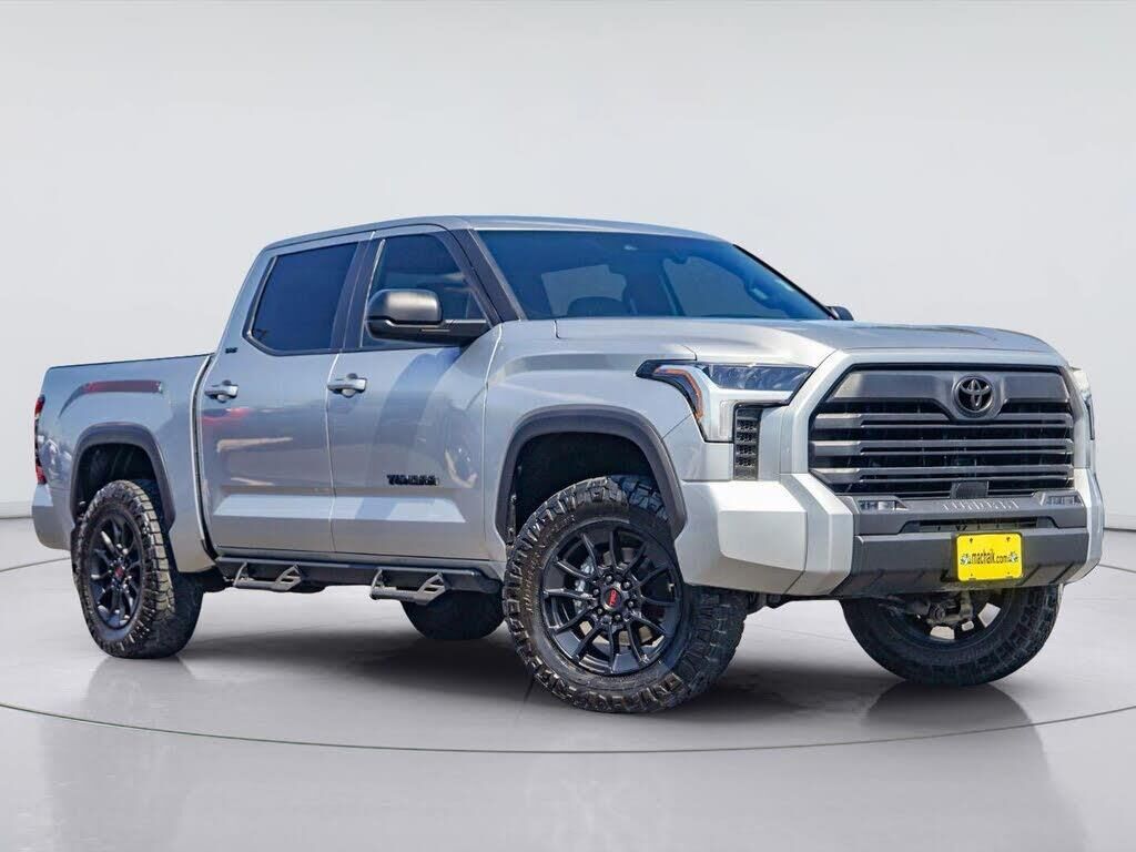 2025 Toyota Tundra SR5 — photo 1 of 1