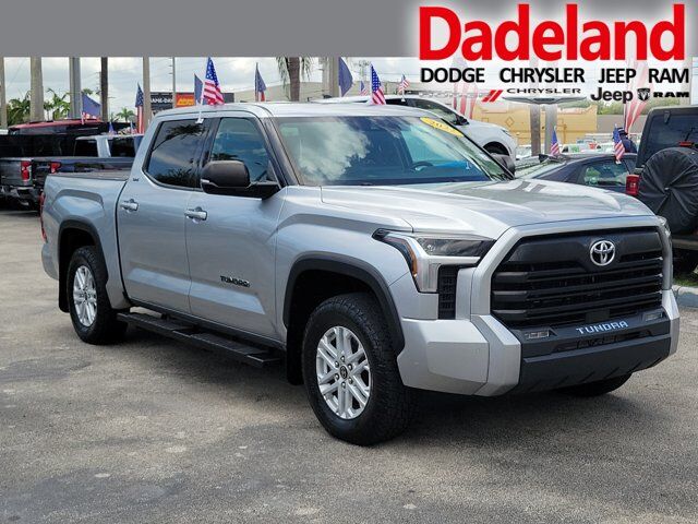 2022 Toyota Tundra 4WD SR5 — photo 1 of 1