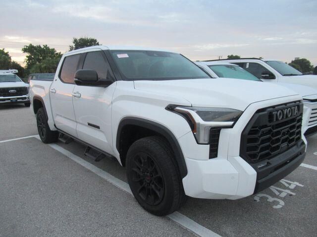 2024 Toyota Tundra SR5 — photo 1 of 26