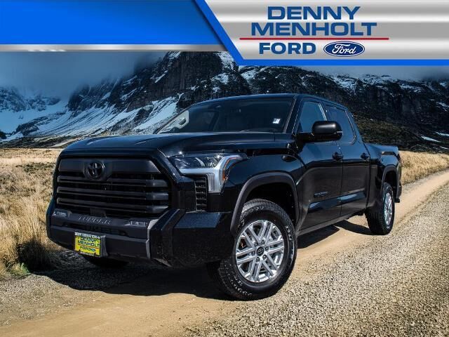 2024 Toyota Tundra SR5 — photo 1 of 13