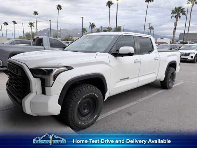 2024 Toyota Tundra SR5 — photo 1 of 6