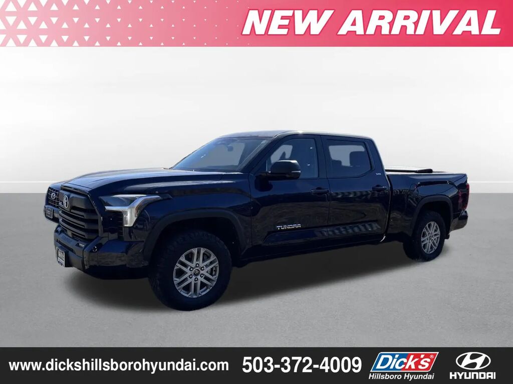 2023 Toyota Tundra SR5 — photo 1 of 1