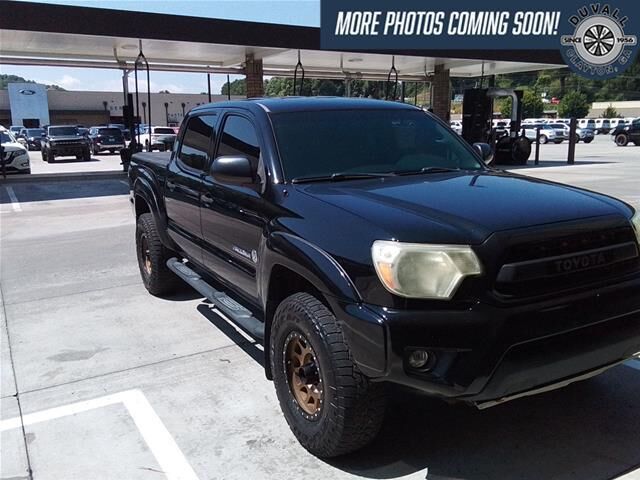 2015 Toyota Tacoma V6 — photo 1 of 13
