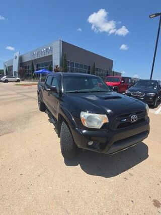 2015 Toyota Tacoma V6 — photo 1 of 8