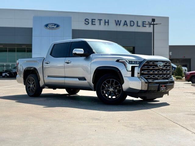 2022 Toyota Tundra Platinum — photo 1 of 26