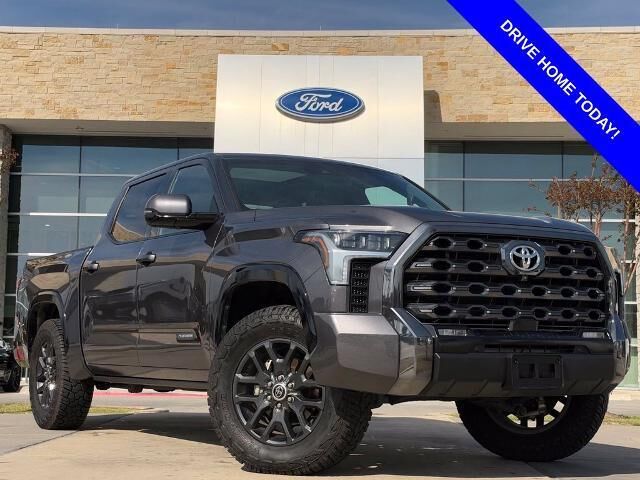 2022 Toyota Tundra Platinum