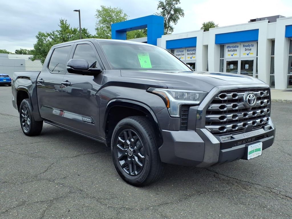 2024 Toyota Tundra 4WD Platinum — photo 1 of 13
