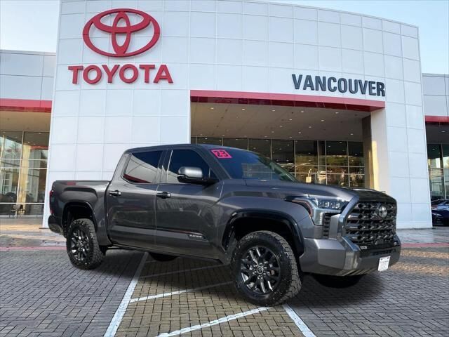 2023 Toyota Tundra Platinum — photo 1 of 13