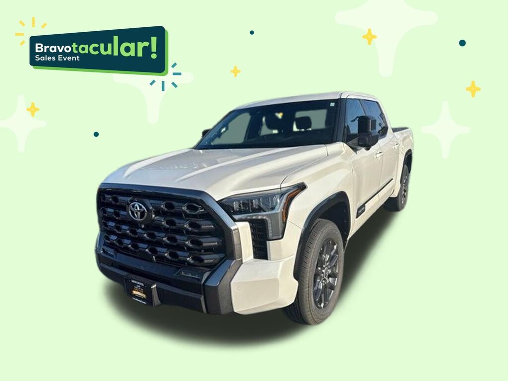 2022 Toyota Tundra 4WD Platinum — photo 1 of 7